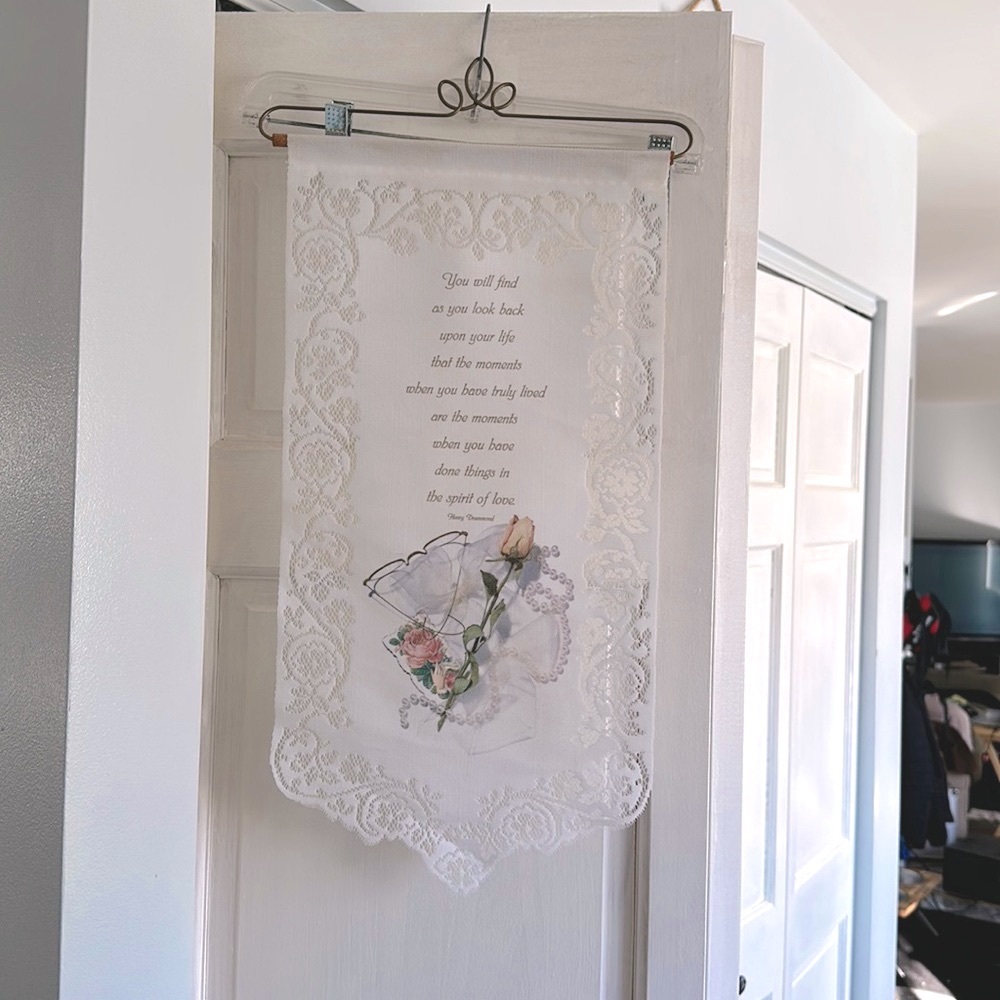 Lace wall decor with hanger